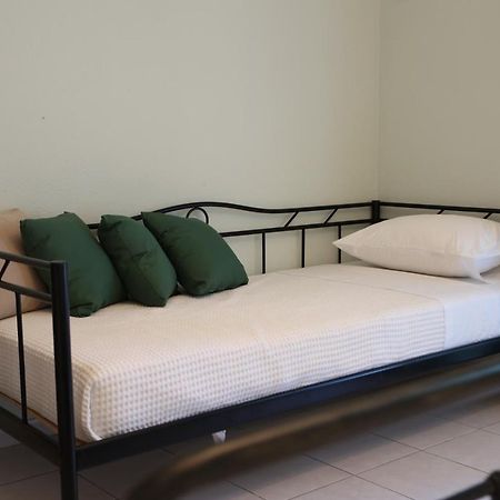 Island Boutique Apartments ปีร์กาดิเกีย ภายนอก รูปภาพ